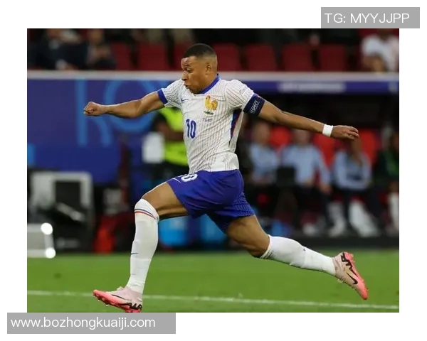 现役法国足球明星盘点与他们的辉煌成就分析 现役法国足球明星盘点与他们的辉煌成就分析